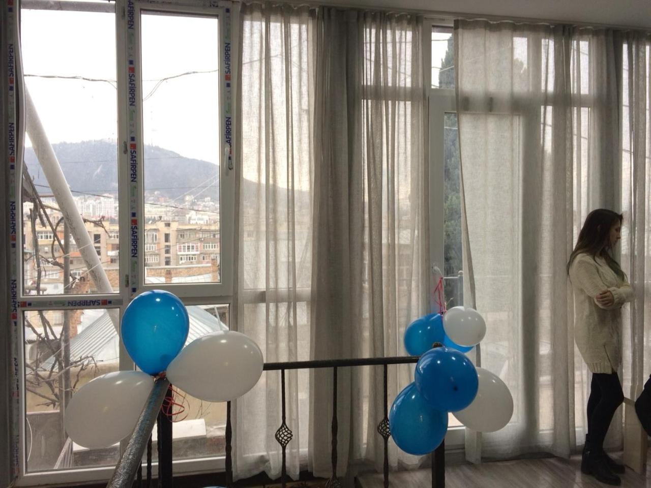Blossom Hostel Updated ! Обновлено !!! City Center! Perfect Order!!! Snow-White Bed Linen!!! Идеальный Порядок!!! Белоснежное Постельное Белье!!! Центр Города !!! Tiflis Dış mekan fotoğraf