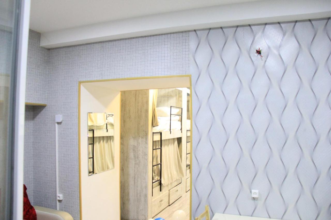 Blossom Hostel Updated ! Обновлено !!! City Center! Perfect Order!!! Snow-White Bed Linen!!! Идеальный Порядок!!! Белоснежное Постельное Белье!!! Центр Города !!! Tiflis Dış mekan fotoğraf