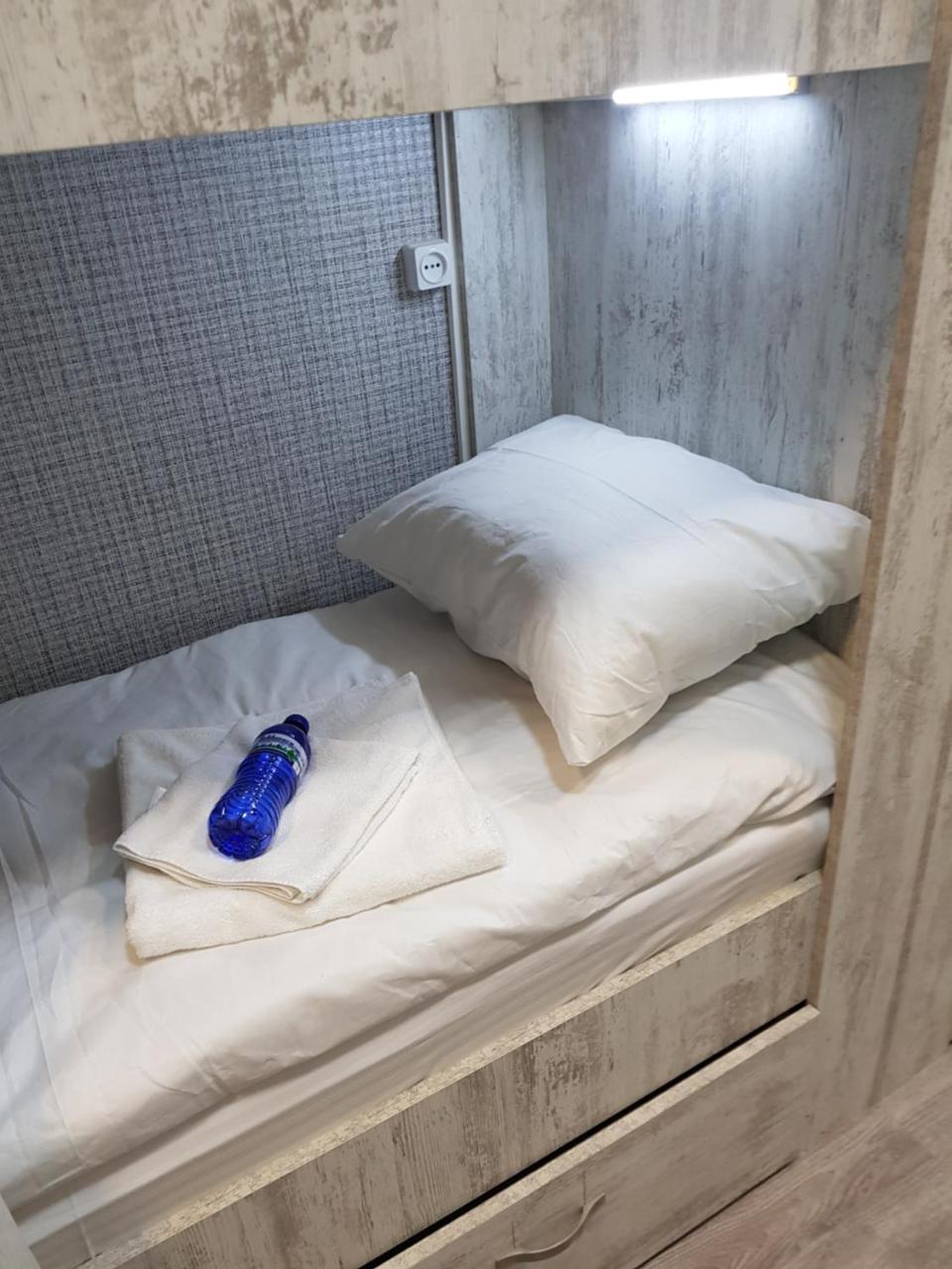 Blossom Hostel Updated ! Обновлено !!! City Center! Perfect Order!!! Snow-White Bed Linen!!! Идеальный Порядок!!! Белоснежное Постельное Белье!!! Центр Города !!! Tiflis Dış mekan fotoğraf