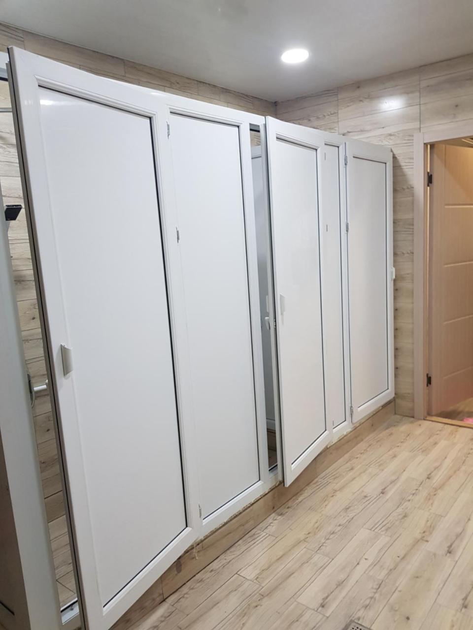 Blossom Hostel Updated ! Обновлено !!! City Center! Perfect Order!!! Snow-White Bed Linen!!! Идеальный Порядок!!! Белоснежное Постельное Белье!!! Центр Города !!! Tiflis Dış mekan fotoğraf